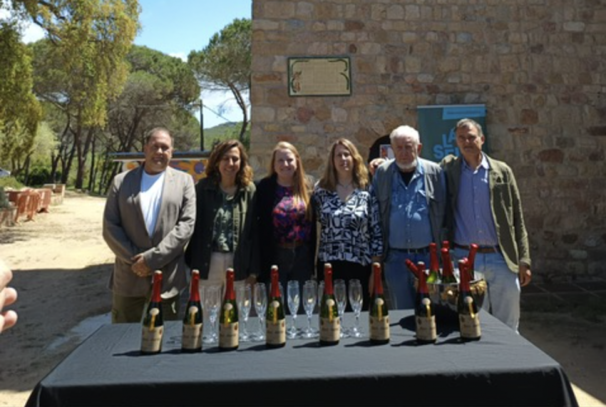 Les ermites romàniques de la Selva són els protagonistes de la nova col·lecció de plaques de cava en la qual ha col·laborat l’Associació de Turisme La Selva, Comarca de l’Aigua