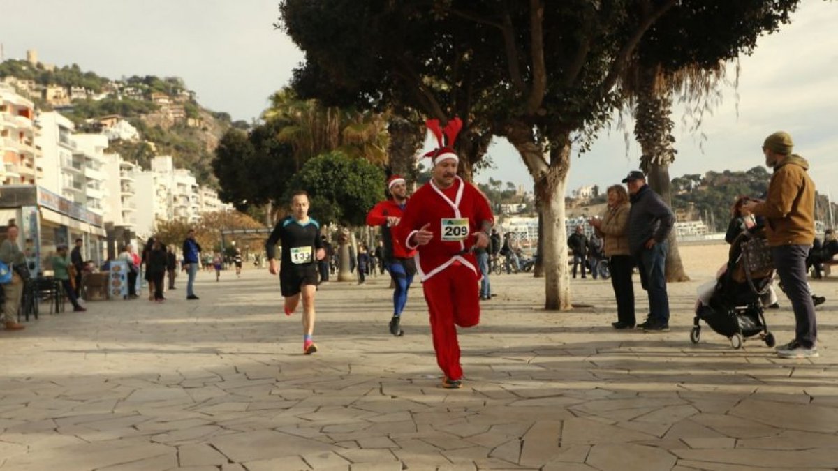 Blanes diputarà diumenge la 6a Cursa Popular de Sant Silvestre per festejar el cap d’any, de 5 km a peu pla
