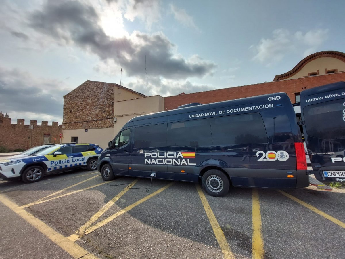 Iniciat el nou servei d’expedició del DNI i el passaport amb una Unitat Mòbil a la Conca de Barberà