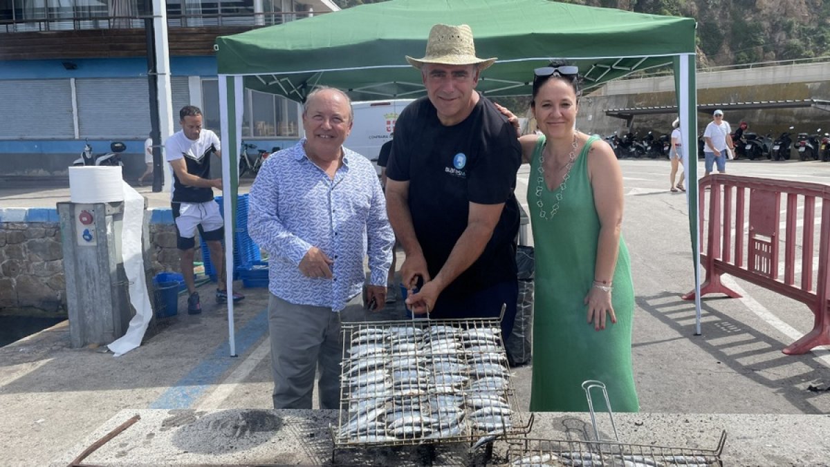 La Sardinada Popular al Port de Blanes del cap de setmana va servir 300 Kg repartits en gairebé 1.000 racions