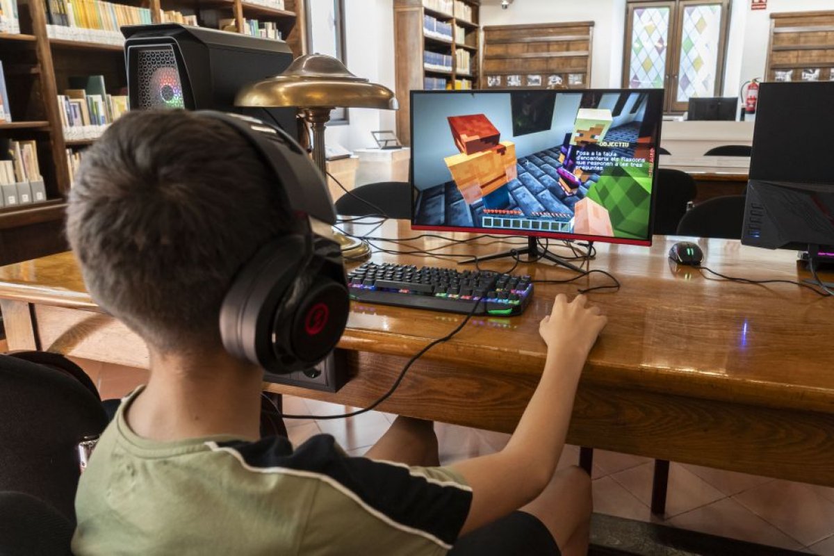 Uns 180 alumnes de sis escoles de Lleida vindran a jugar al Minecraft de l’IEI els dies 10 i 11 de desembre