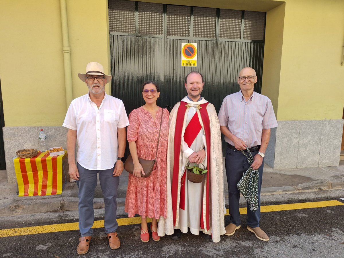 Sant Jaume de Llierca beneeix els vehicles i reparteix més de 100 medalles