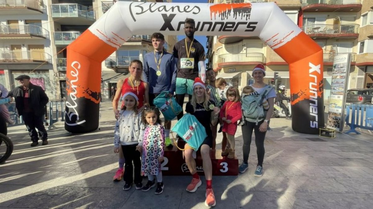 Blanes s’acomiada del 2024 amb la VI Cursa Popular de Sant Silvestre de 5 km amb molt bona participació