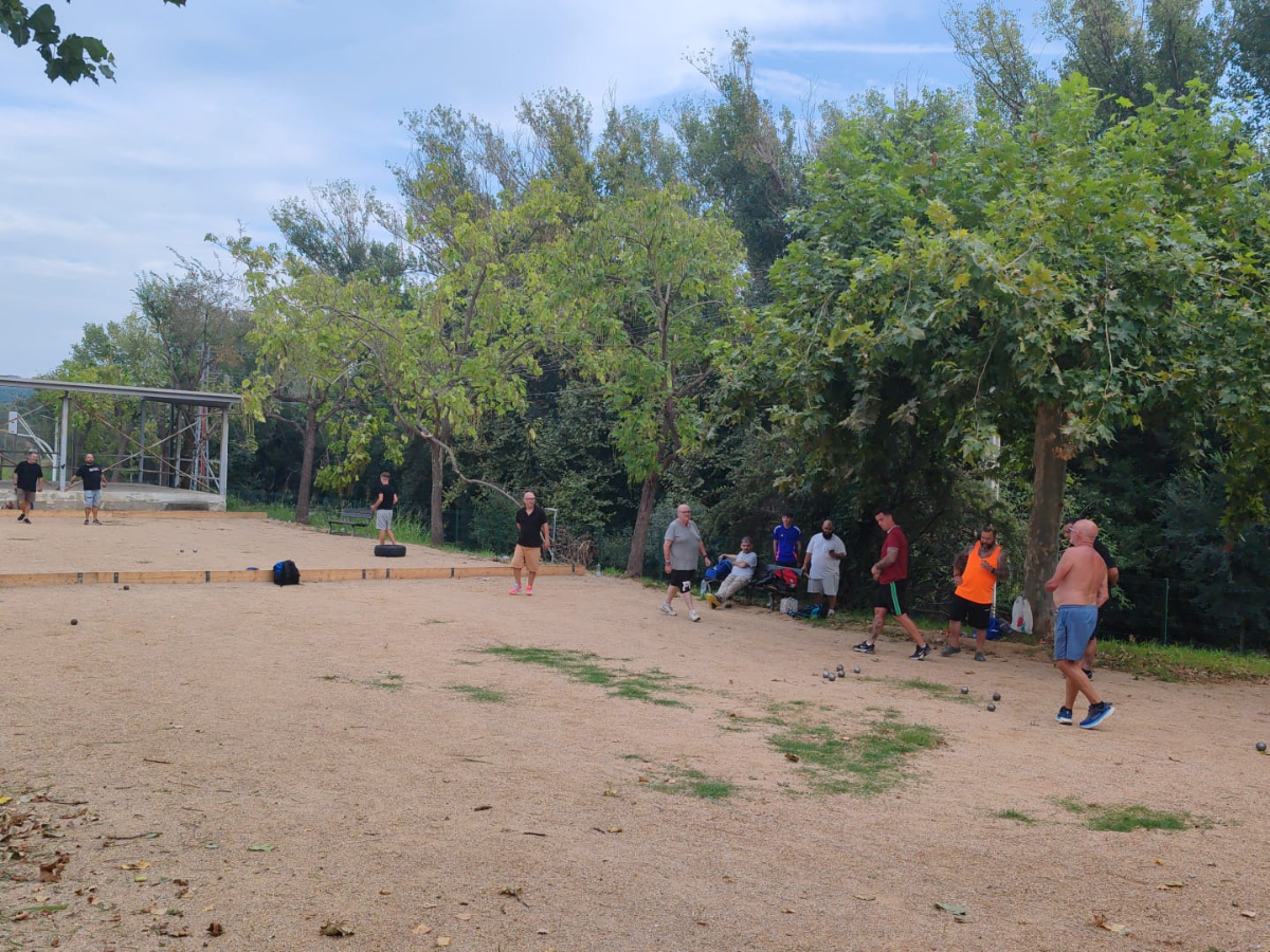 Reobre el Poliesportiu de Junior Park de Riells i Viabrea
