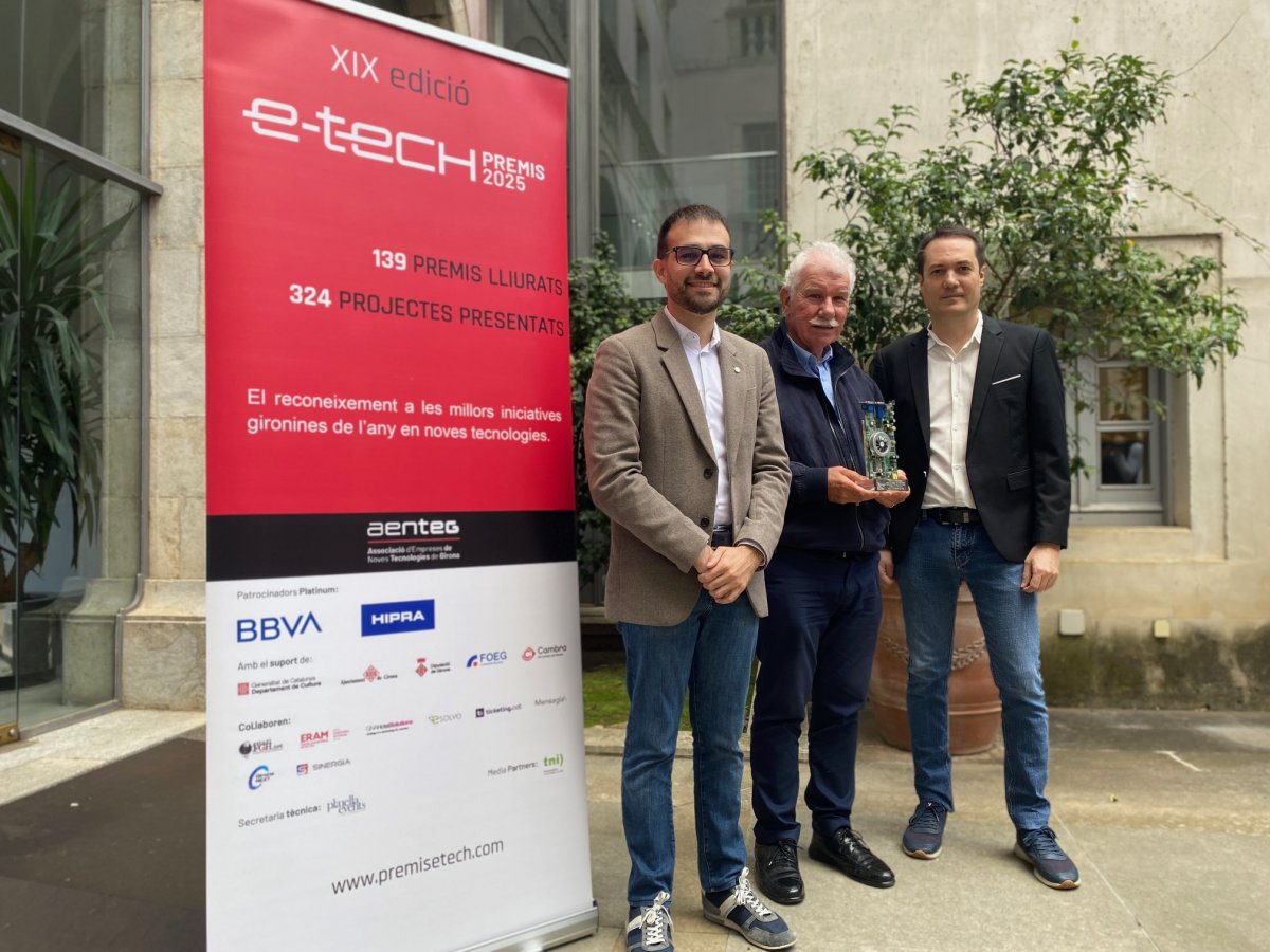 Joan Vila, CEO d'LC Paper de Besalú durant més de quatre dècades, reconegut amb el Premi Referent E-TECH 2025