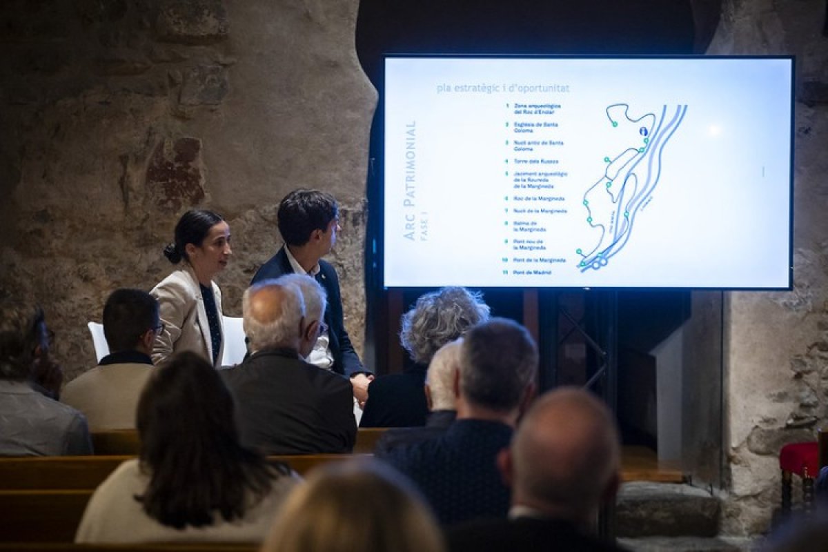 Andorra la Vella presenta el pla estratègic de l’Arc Patrimonial en una reunió amb els veïns de Santa Coloma i la Margineda