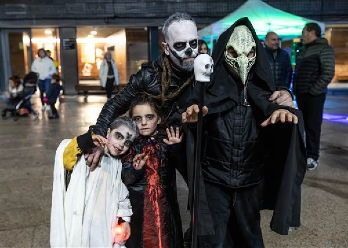 Per tots Sants, castanyada, música i gimcana terrorífica pel centre de la Massana