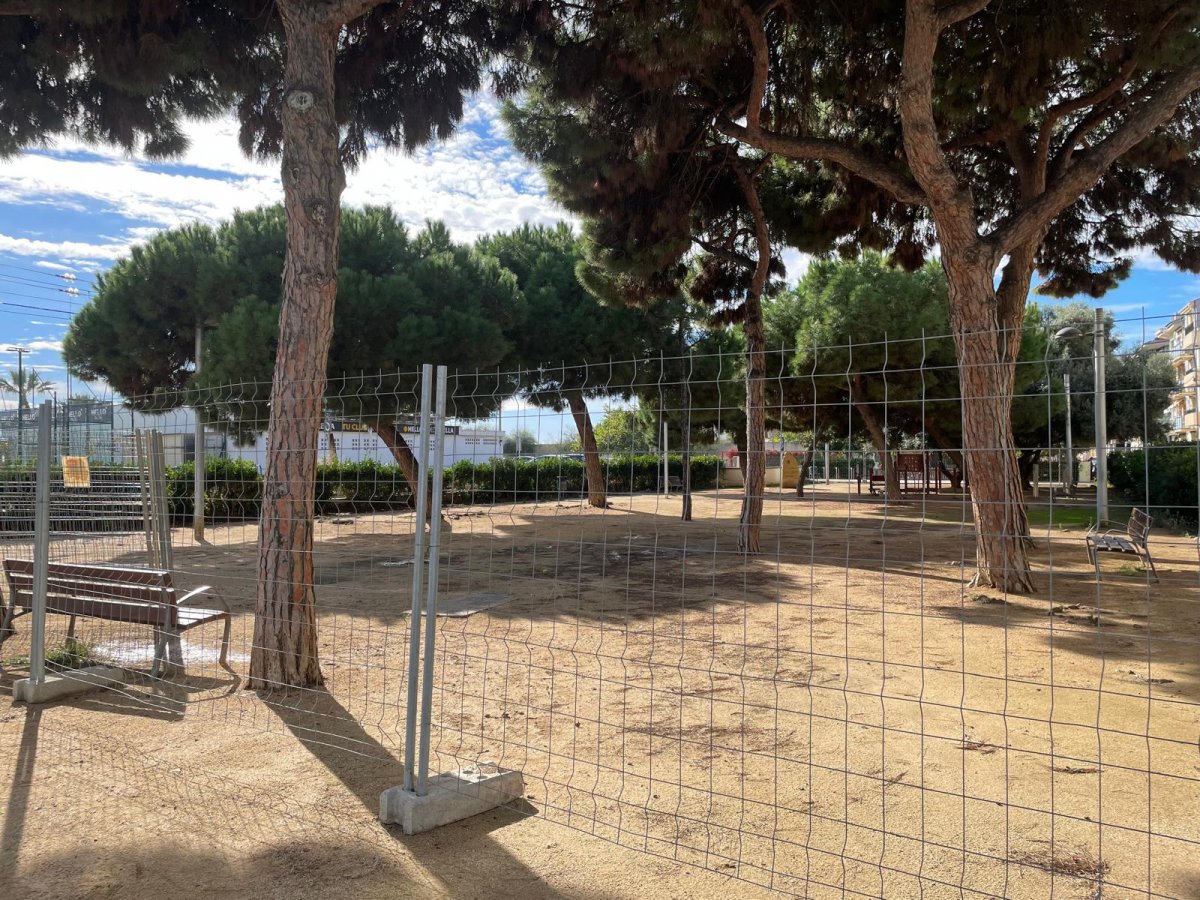 L’Ajuntament de Calella inicia les obres de millora del parc dels Eucaliptus