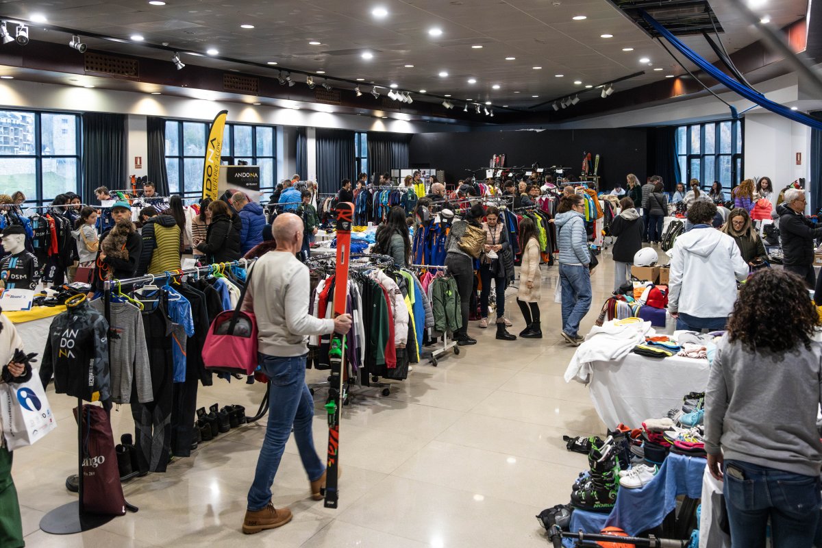 Una vintena de places amb material esportiu de segona mà, al VideSport de la Massana