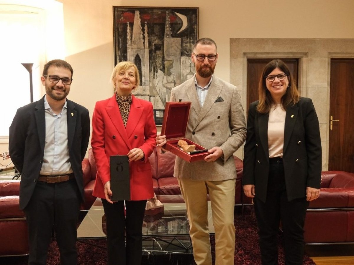 Girona i Sarajevo estrenyen vincles per garantir la continuïtat de la línia aèria