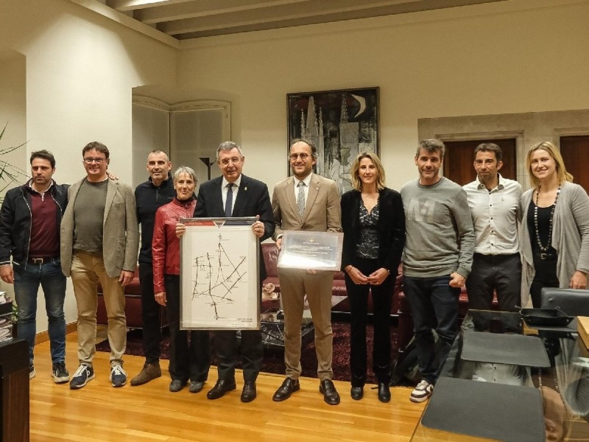 Reconeixement de la Diputació de Girona al Club Natació Banyoles amb motiu del seu centenari 