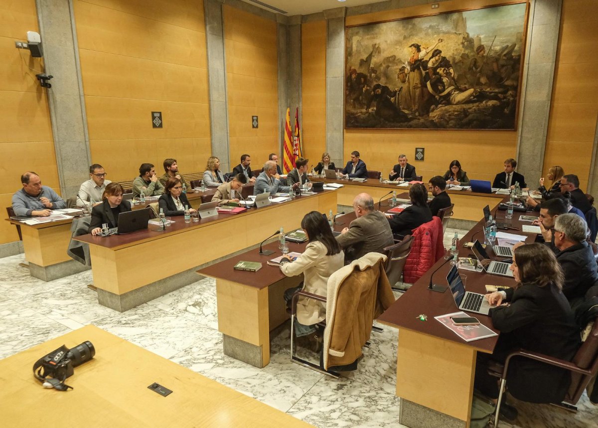 La Diputació de Girona estén la fibra òptica a la carretera GIV-5221, a Beget, per Oix, aprofitant les obres de millora d'aquesta via