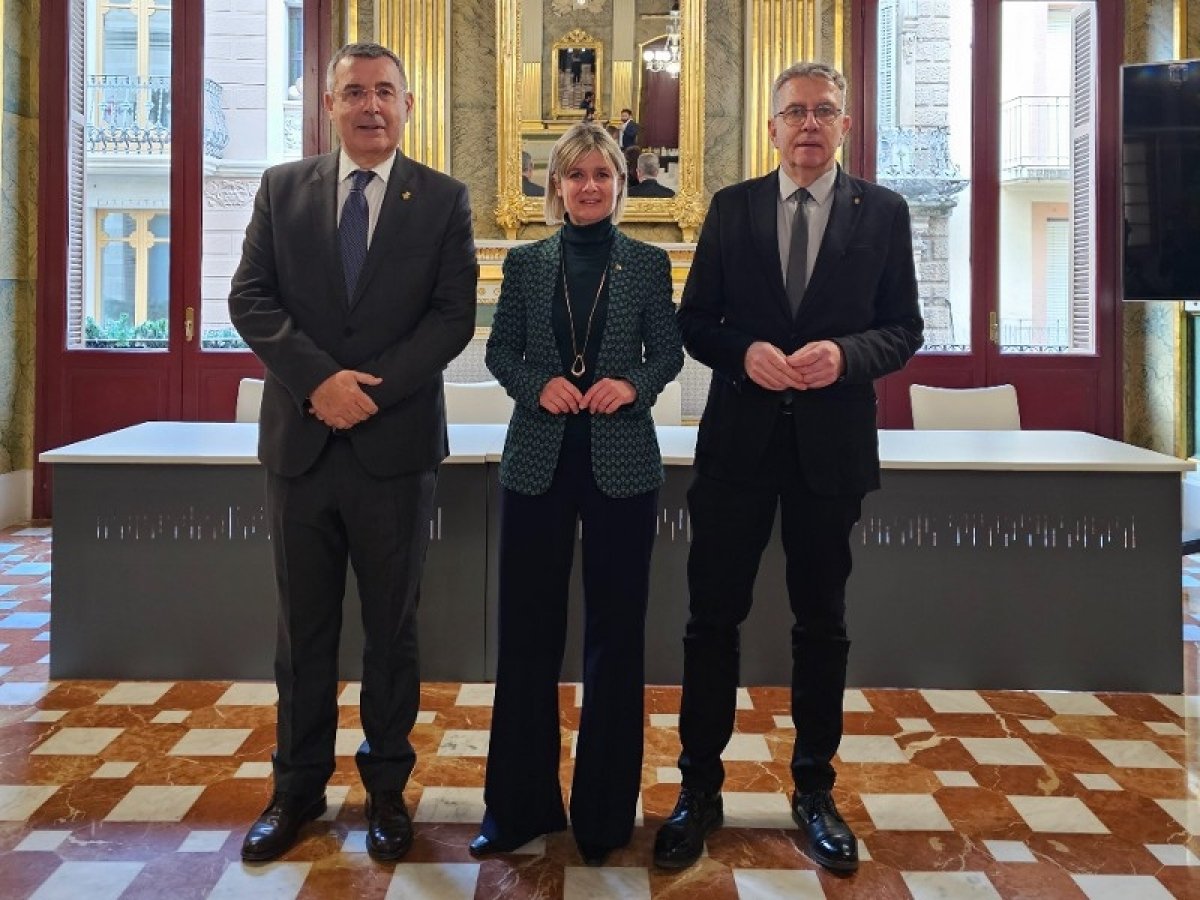 Trobada de les diputacions catalanes al Palau Bofarull, a Reus, per compartir qüestions d'interès comú