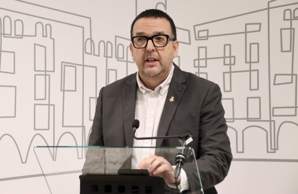 L'alcalde de Vic prefereix una consulta sobre el CAP Caputxins a tota la ciutadania i obre diàleg amb la plataforma