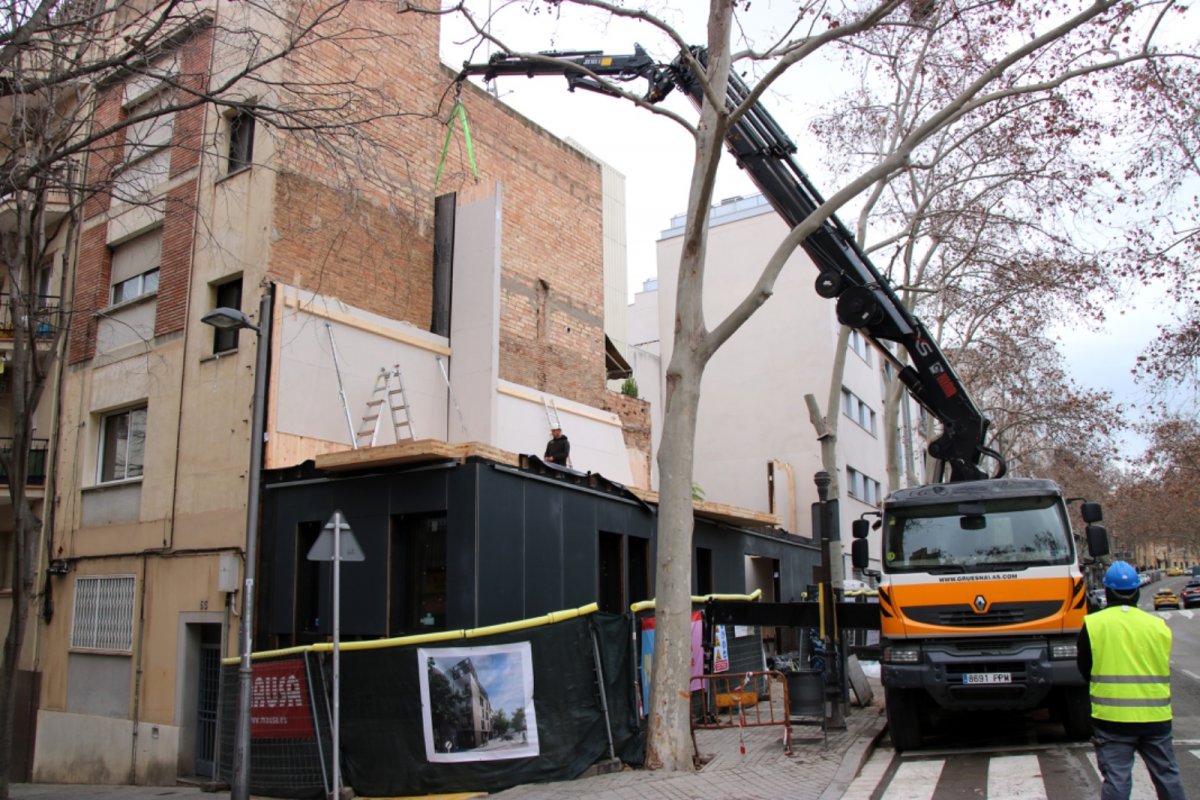 Impulsen un projecte d'habitatge social i sostenible en una zona en desús del barri del Poble-sec de Barcelona