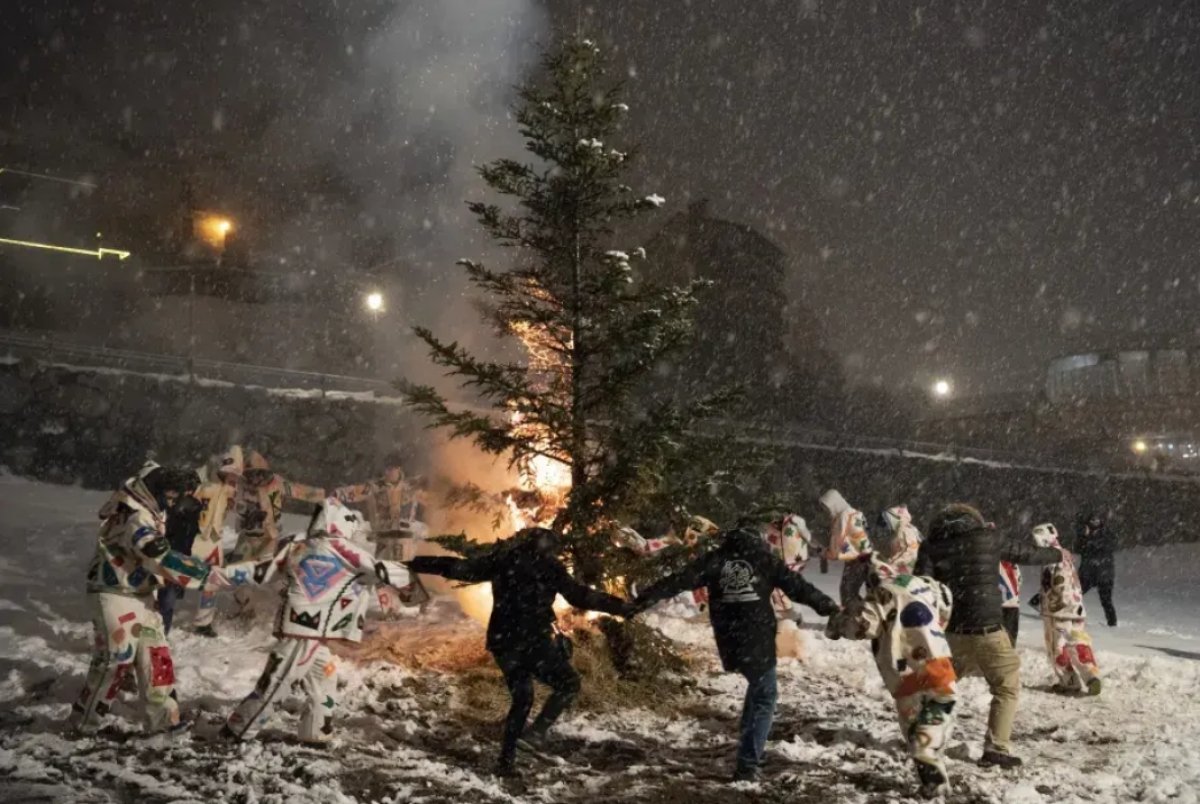 La crema de gener de Canillo pronostica un hivern encara viu i llarg
