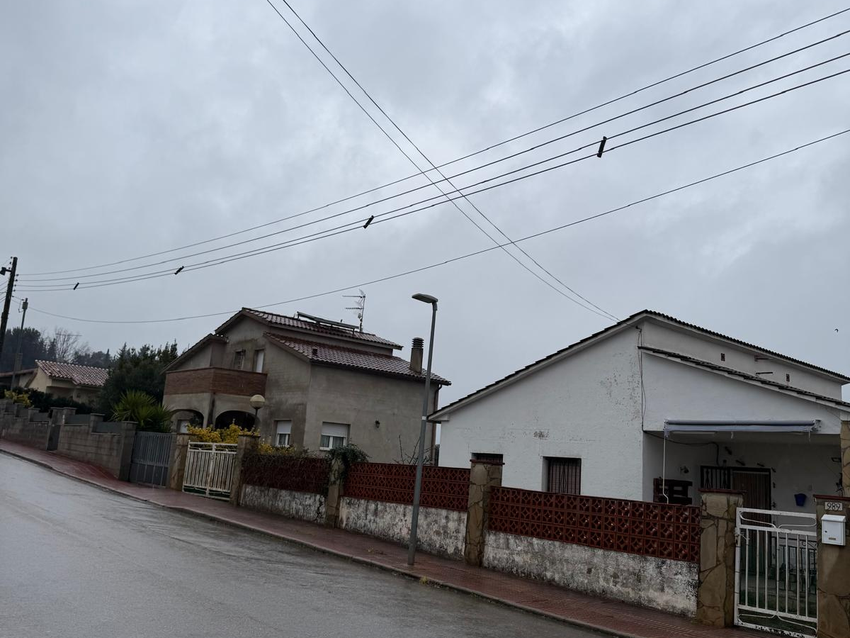 L'Ajuntament de Riells i Viabrea expressa el seu malestar pel deficient servei d'atenció prestat per la companyia E-Distribución