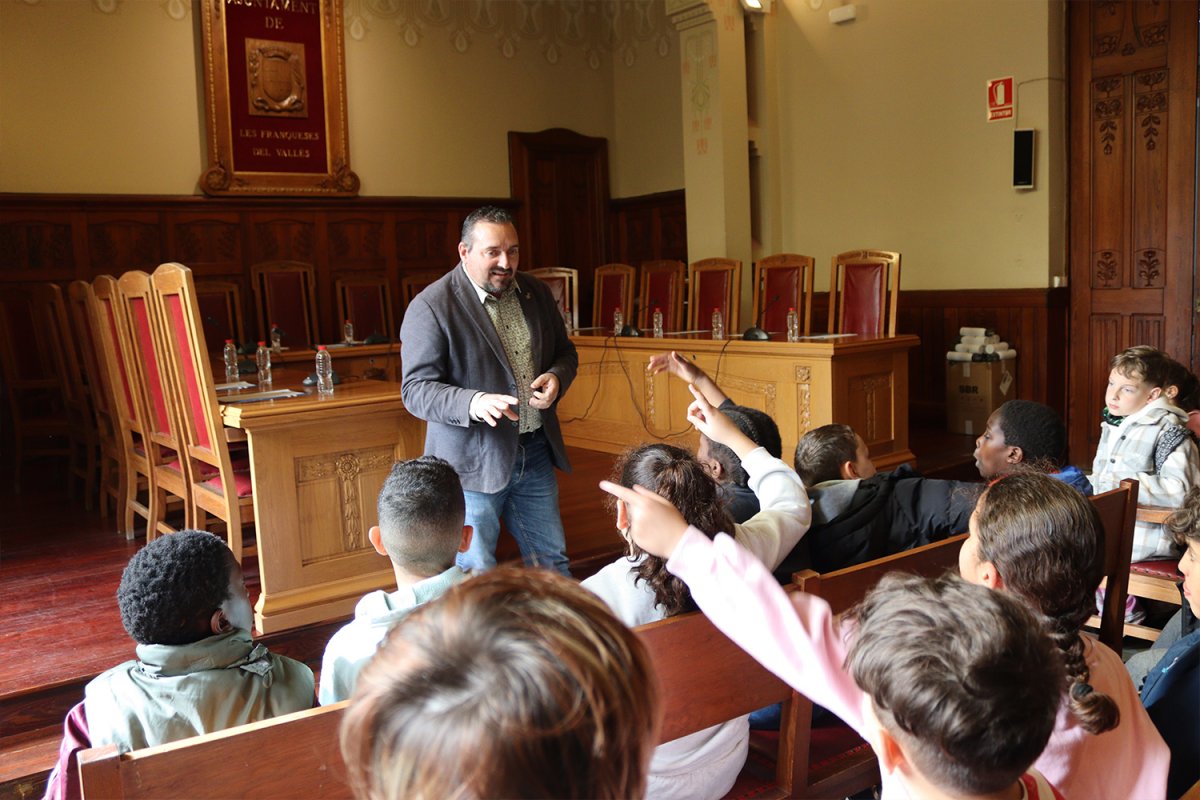 Tornen les visites escolars a l’Ajuntament de les Franqueses
