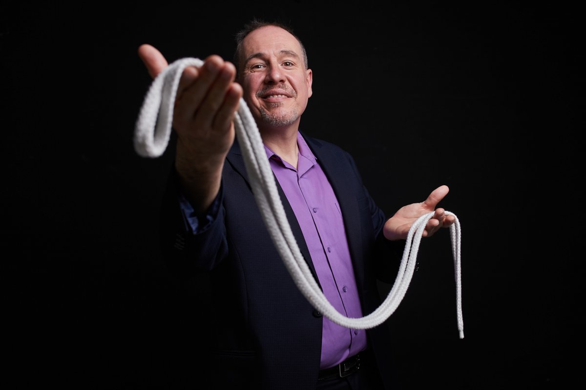 L’espectacle de màgia Intimàgia amb Joaquim Matas arriba aquest dissabte al Casal Cultural la Violeta