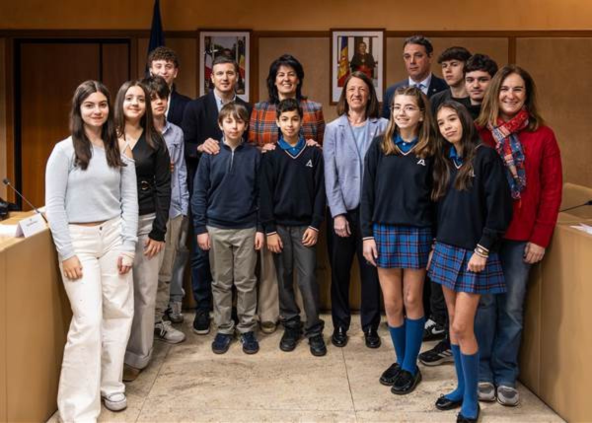 La sala del Consell del Comú de la Massana ha estat l’escenari aquest matí de la segona edició del Consell dels Adolescents de les Valls del Nord