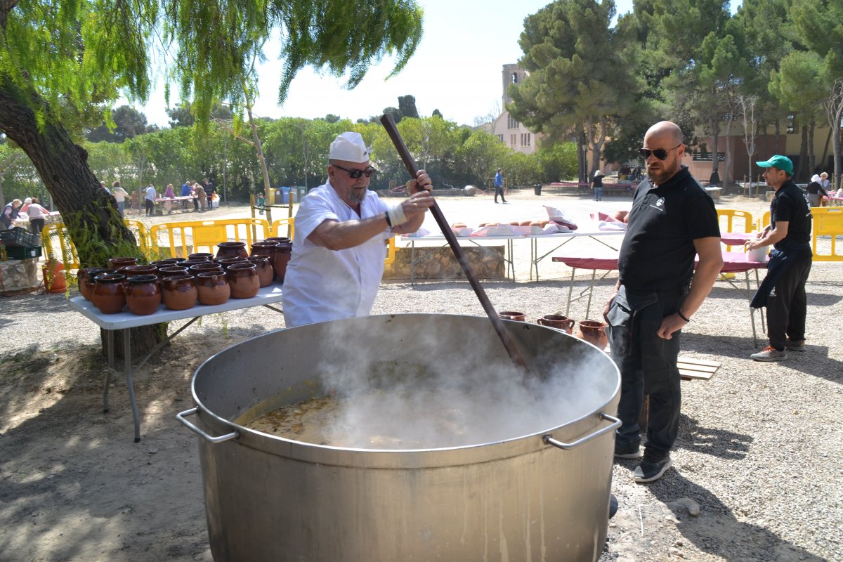 L'Ajuntament d'Altafulla celebrarà el Dia de l’Arbre i la tradicional Festa de l’Olla ,que arriba a la 43a edició